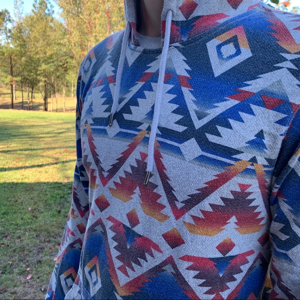 Lightweight Hoodie Aztec Pattern - image 2